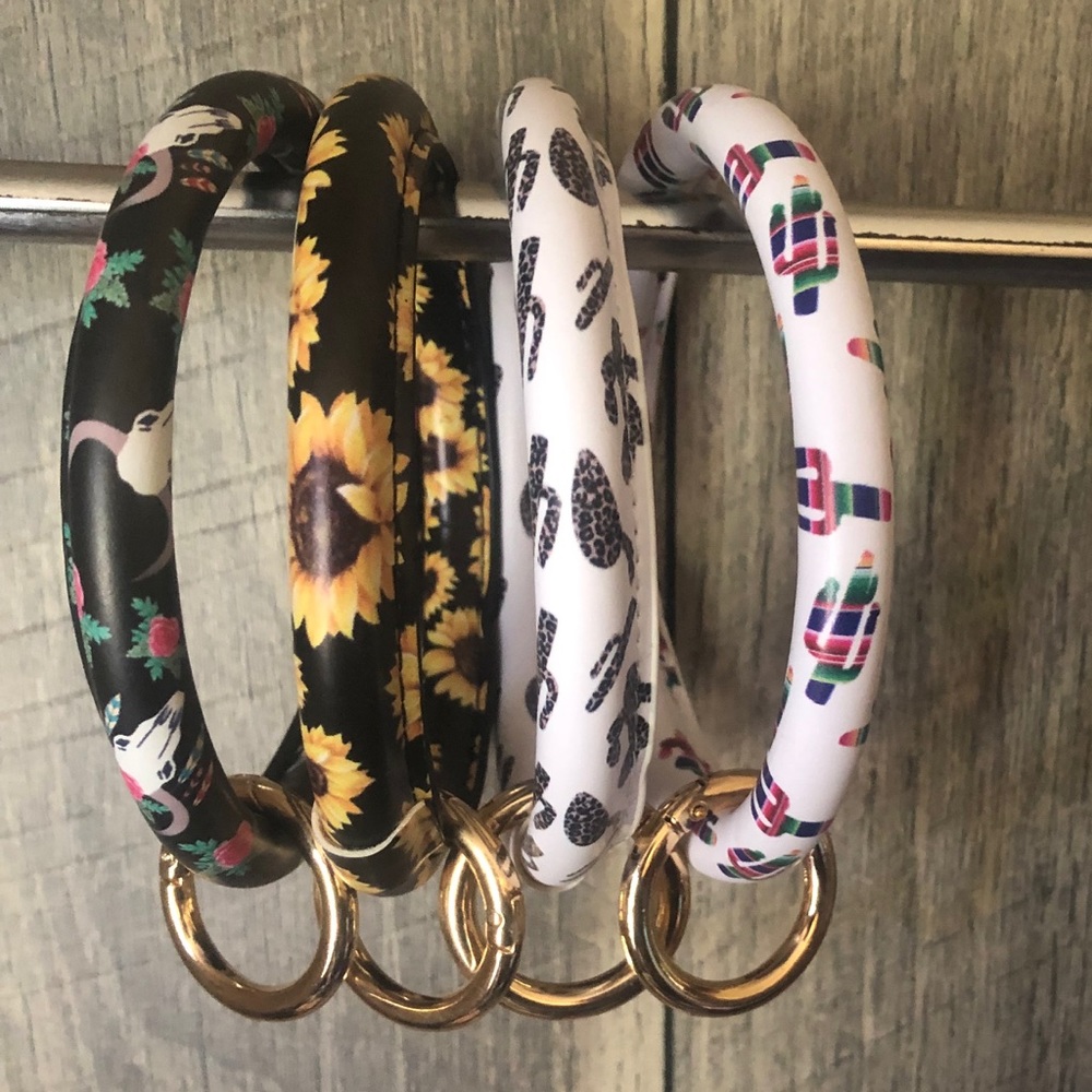 Bangle Keychains 3 of each available